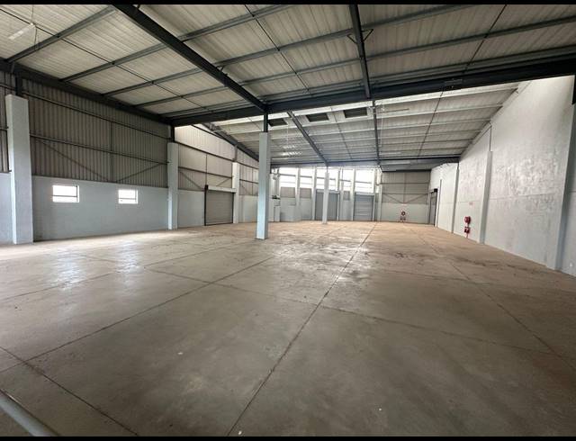 2,145M² WAREHOUSE TO LET IN COSMO BUSINESS PARK
